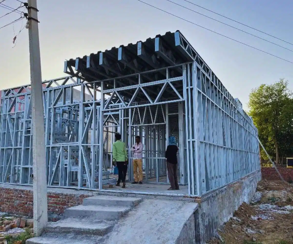 Paras Ji Mathura Residence (11)