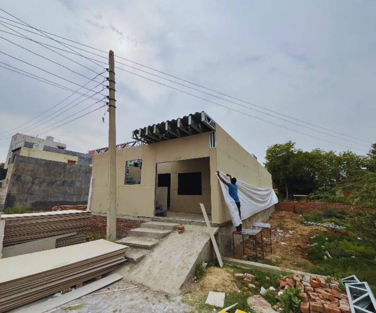 Paras Ji Mathura Residence (2)